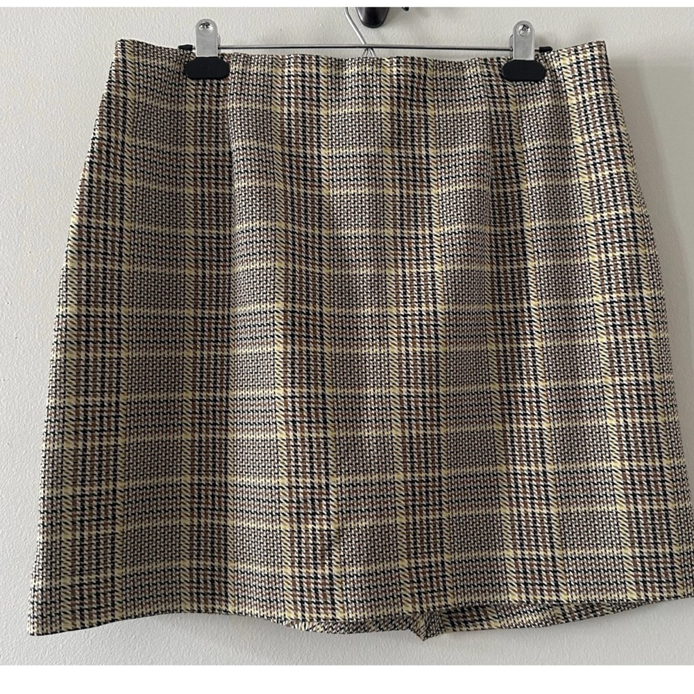 Cabi Women’s Pastime Plaid Blazer and Skirt Set - Picture 15 of 16